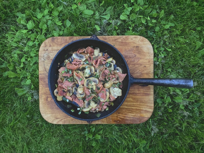 Champiñones Rehogados or Sautéd Mushrooms with Serrano Ham |&nbsp;Recipe