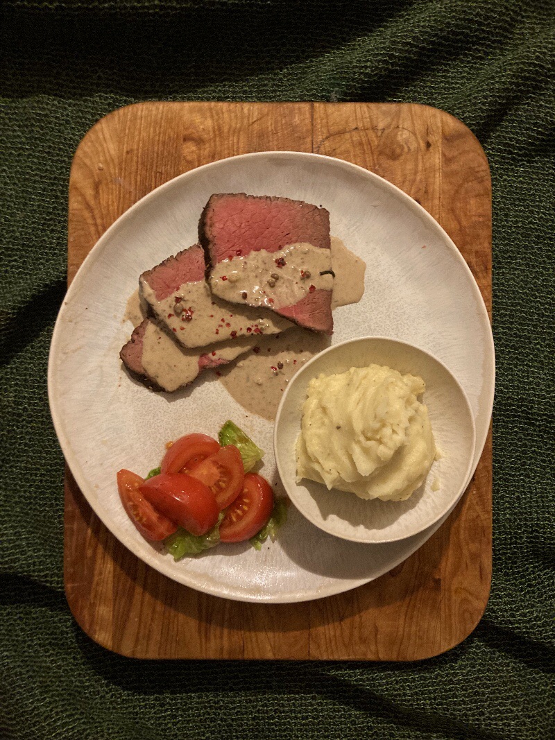 Roasted Steak with Puréed Potatoes and a Cream Sauce |&nbsp;Recipe